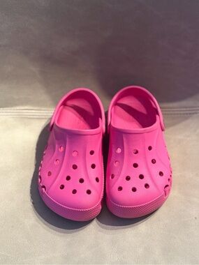 Crocs Baya Clog Kids Electric Pink, Size US J 2